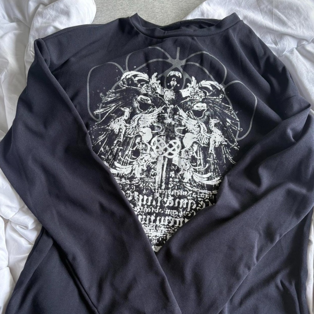 Black Graphic Long Sleeve Shirt